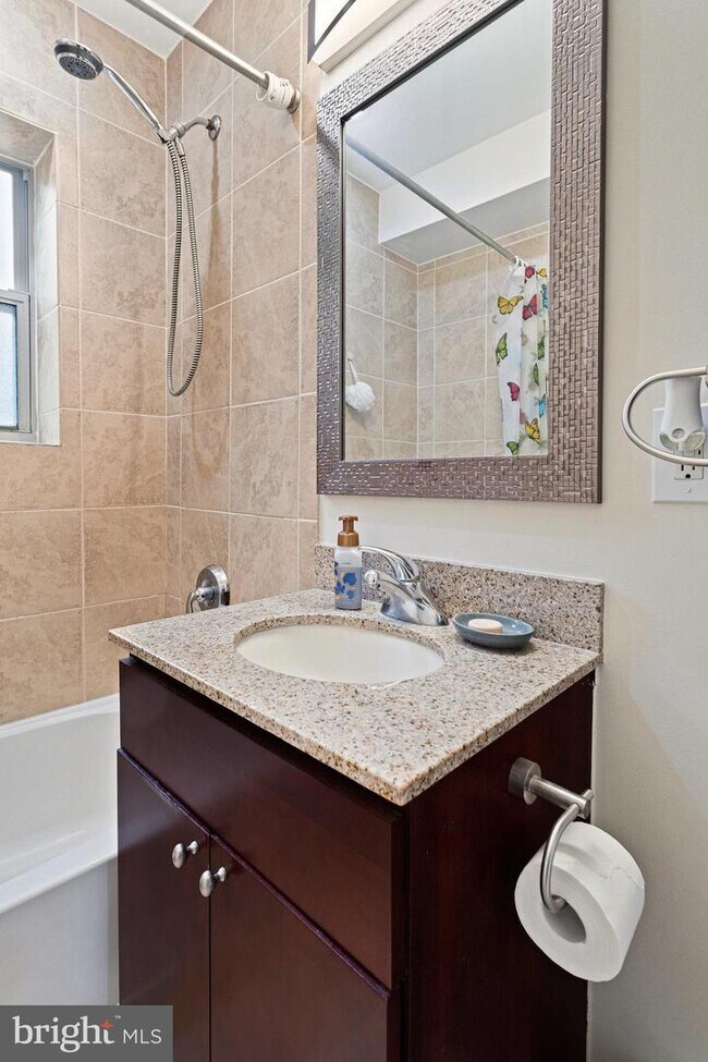 Foto del edificio - 5407 9th St NW