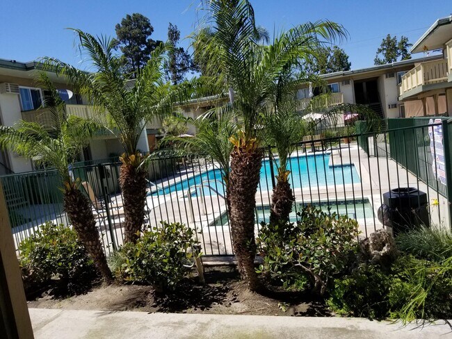 Santa Clara Apartments Santa Ana, CA