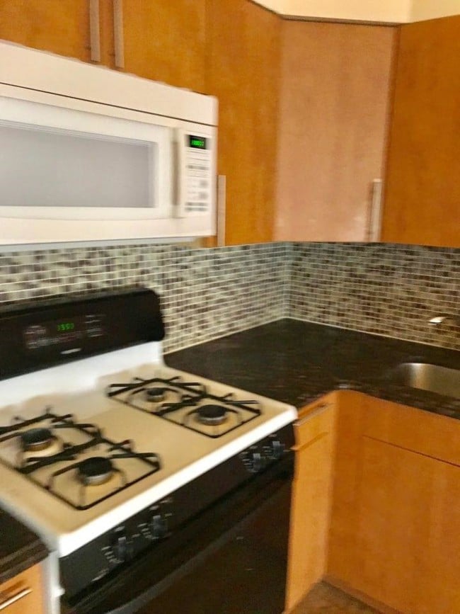 Building Photo - 34-44 33rd Street