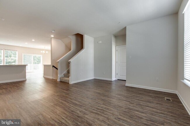 Building Photo - 7989 Patterson Wy