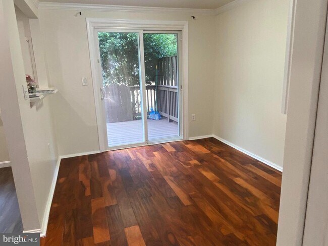 Foto del edificio - 8333 Felsted Ln