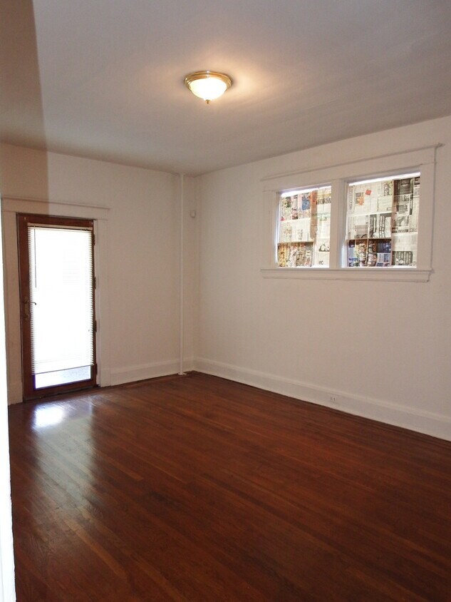 Foto principal - 2111 Park Ave