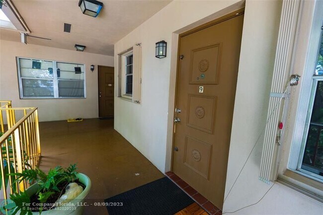 Foto del edificio - 30 S J St