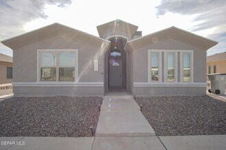 Building Photo - 14740 Charles Foster Ave