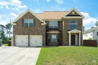 Building Photo - 2624 Leland Dr