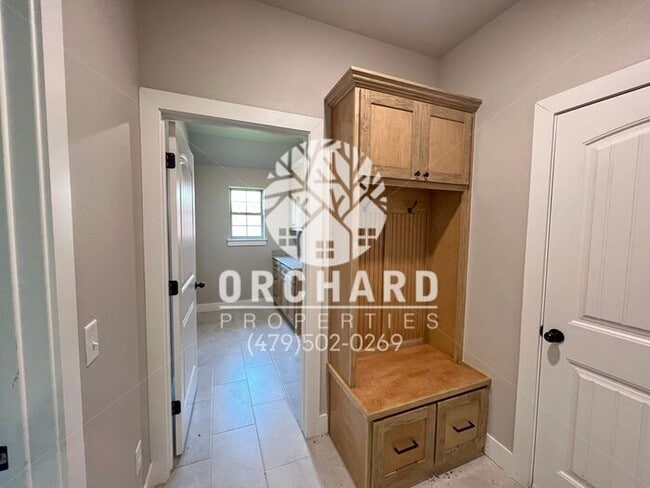 Building Photo - Single-Family Home- Beautiful Wellington Plan