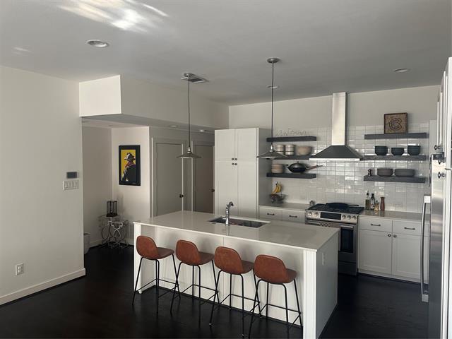 Foto del edificio - 651 Finley Ct