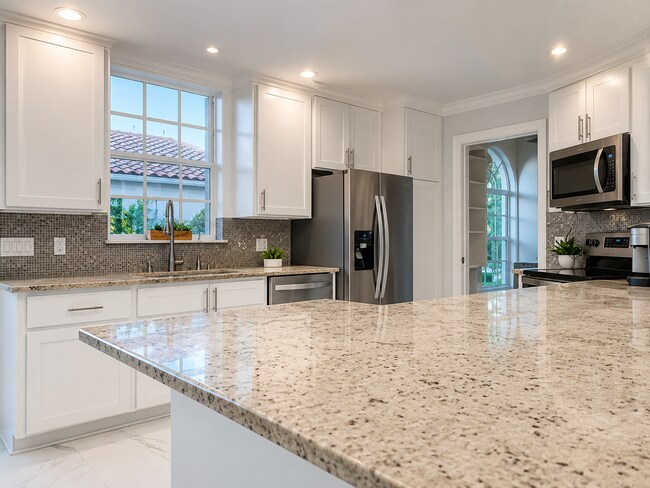 Foto del edificio - 7046 Fish Creek Ln