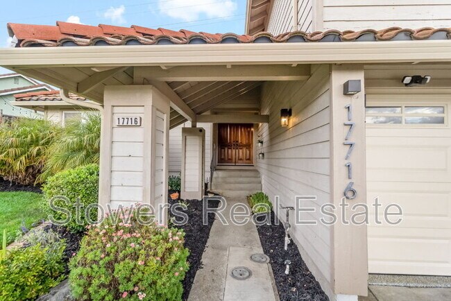 Foto del edificio - 17716 Columbia Dr