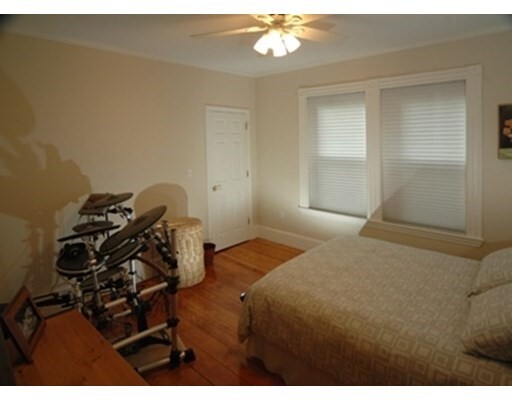 Building Photo - 631 Dorchester Ave