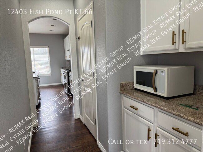 Foto del edificio - 12403 Fish Pond Point