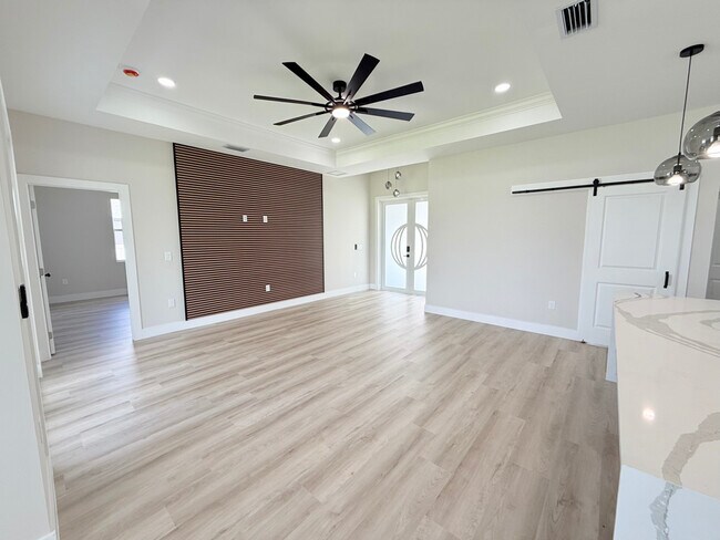 Foto del edificio - 3208 7th St W