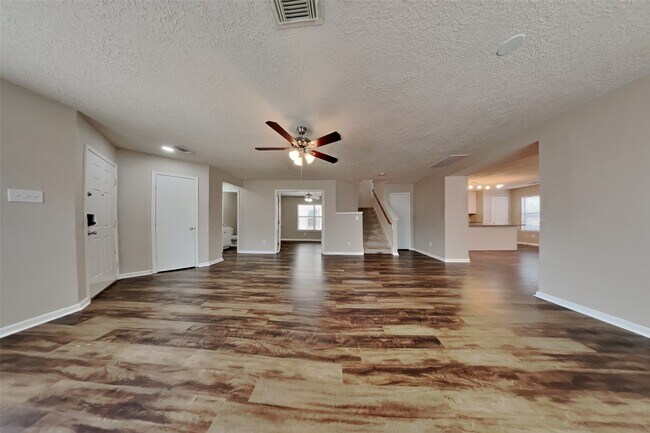 Foto del edificio - 19210 Doves Landing Ave