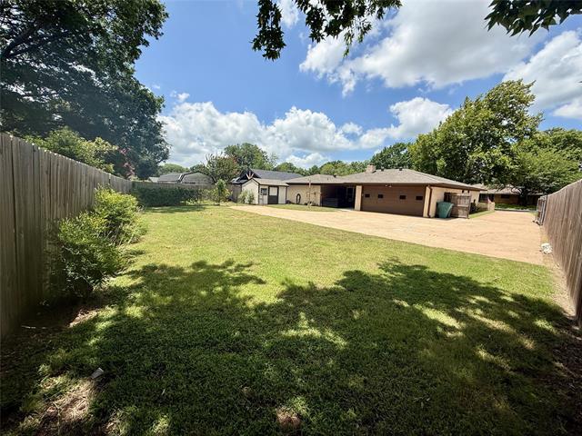 Building Photo - 3005 Anthony Dr