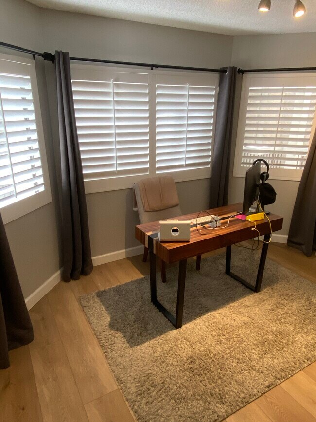 Dining Area - 365 W Alameda Ave