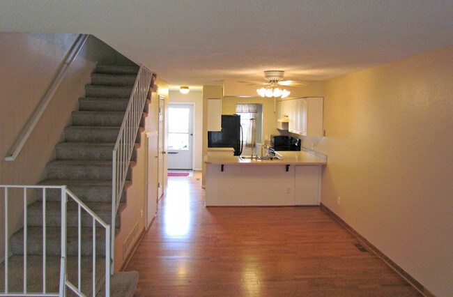 Building Photo - 1664 S Blackhawk Way