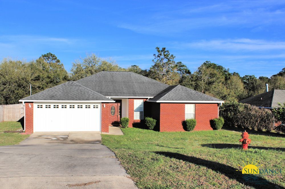 Beautiful 3 Bedroom Home in Crestview House for Rent in Crestview, FL