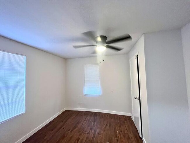 Building Photo - 1217 Keats St