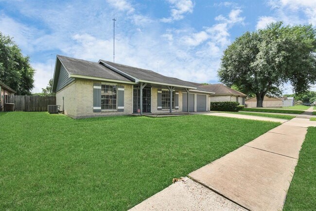 Foto del edificio - 17035 Quail Bend Dr