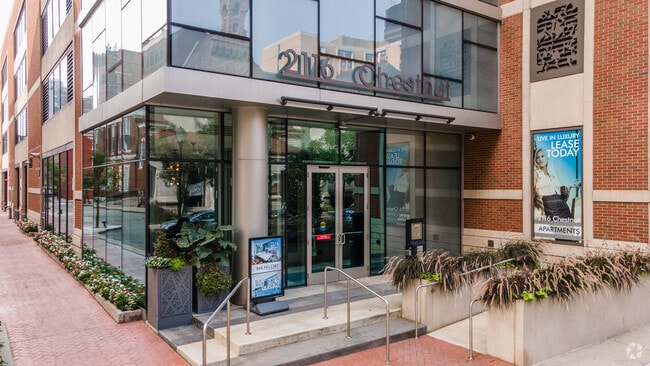 Building Photo - 2116 Chestnut