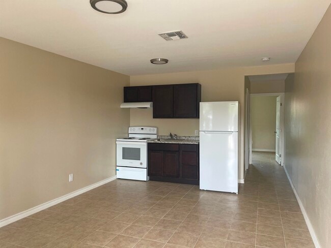 Building Photo - 4018 San Agustin Ave