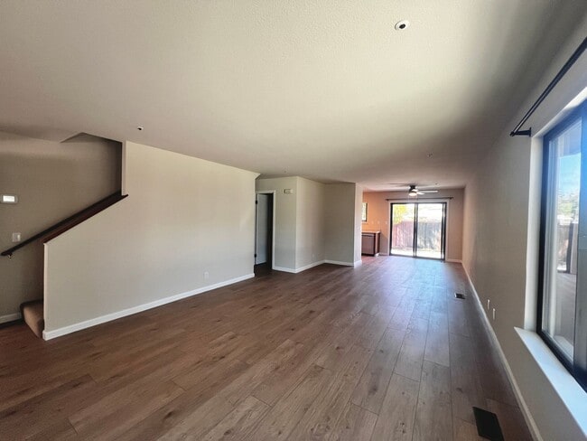 Building Photo - Beautifully remodeled 3-bedroom, 1.5-bath ...