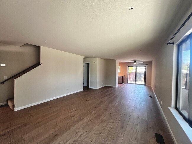 Foto del edificio - Beautifully remodeled 3-bedroom, 1.5-bath ...