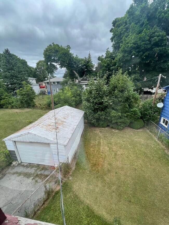 Foto del edificio - 806 Ridgeway Ave