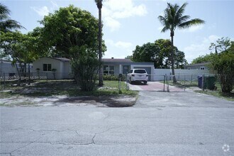 Building Photo - 14530 NW 11th Ct