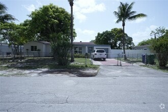 Building Photo - 14530 NW 11th Ct