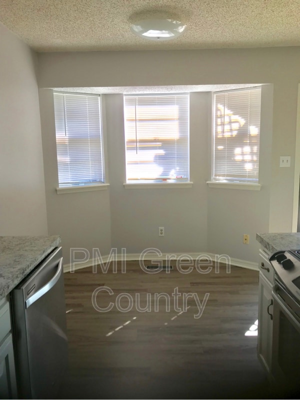 Building Photo - 4913 Greenan Dr