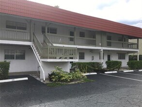 Building Photo - 3250 NW 85th Ave