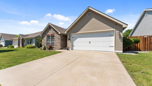 Foto del edificio - 4486 W Serviceberry Dr