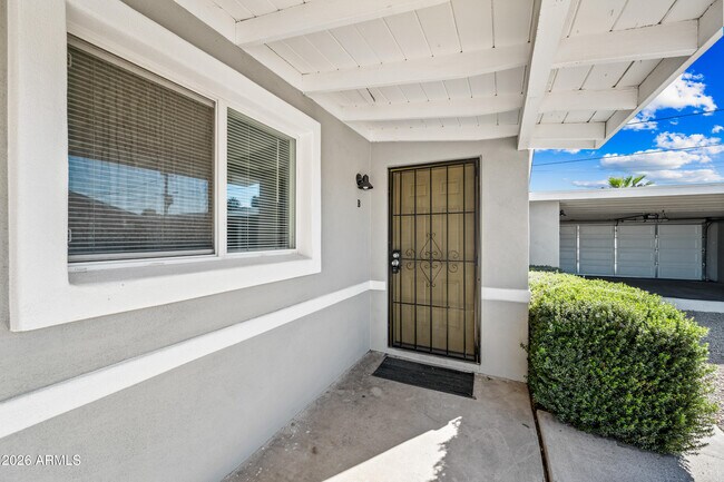 Foto del edificio - 837 E Alice Ave