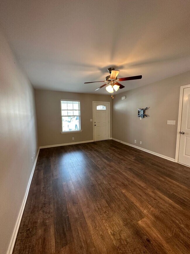 Building Photo - 3 br, 3 bath House - 4409 Prometheus Way