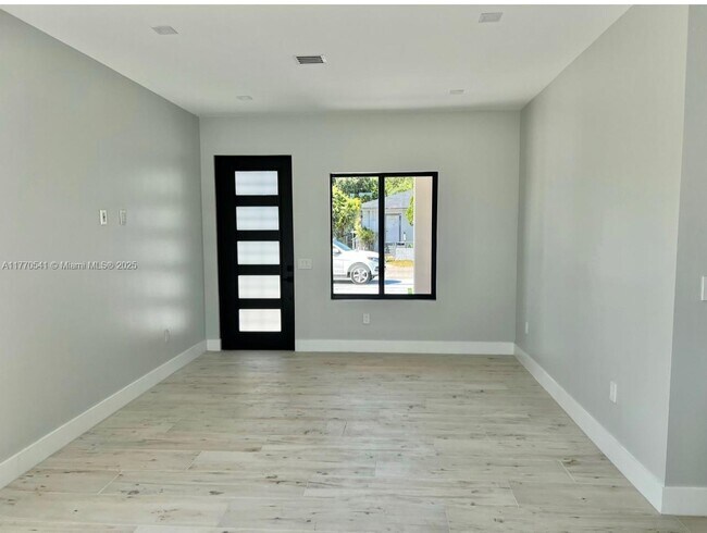 Foto del edificio - 8880 SW 126th Terrace