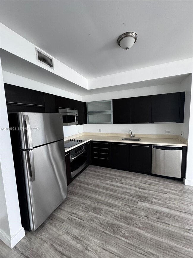 Building Photo - 90 SW 3rd St