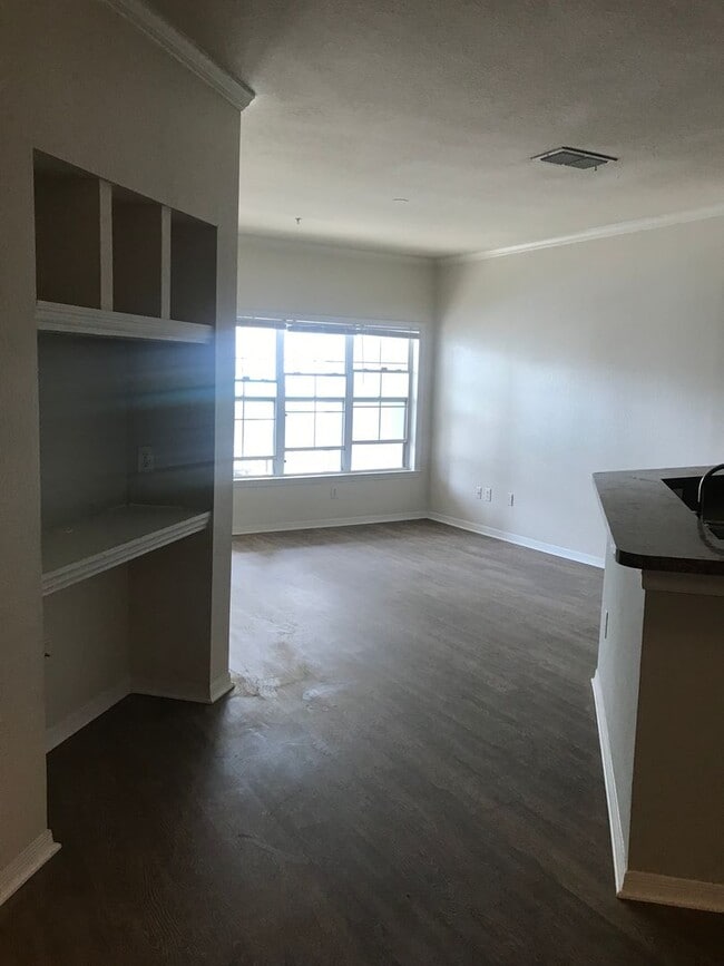 Foto del edificio - 3621 Conroy Rd