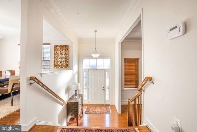 Foto del edificio - 3041 Bel Pre Rd