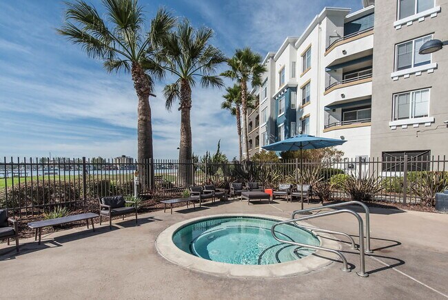 The Landing at Jack London Square Apartments Oakland, CA