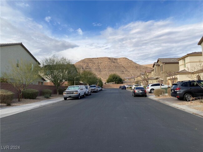 Foto del edificio - 9892 Sunriver Meadows Ave