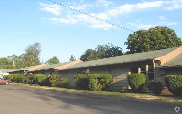 Primary Photo - Arista Apartments