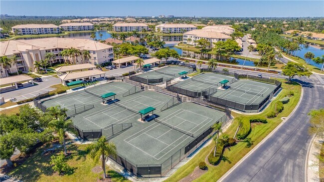 Foto del edificio - 17120 Bridgestone Ct