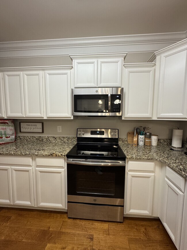 Building Photo - 624 Bonaventure Dr