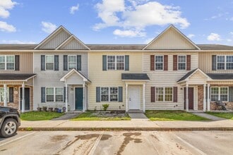 Building Photo - 1004 Banister Loop