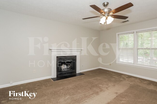 Building Photo - 3900 Hadley Farm Dr