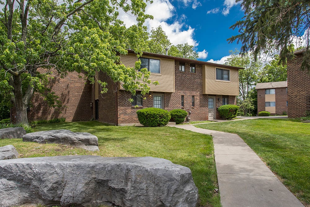 High Acres Apartments and Townhomes 5111 Ball Rd Syracuse, NY