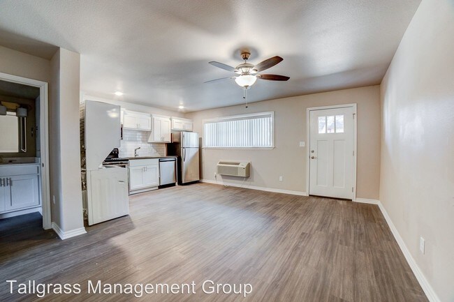 Foto del edificio - 2628 E 8th St