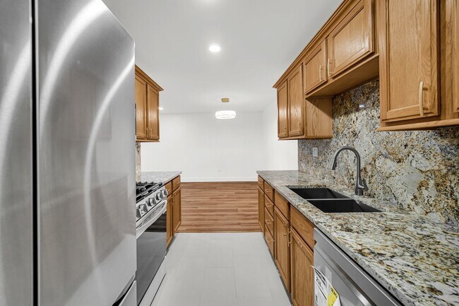 Foto del edificio - 8936 N Parkside Ave