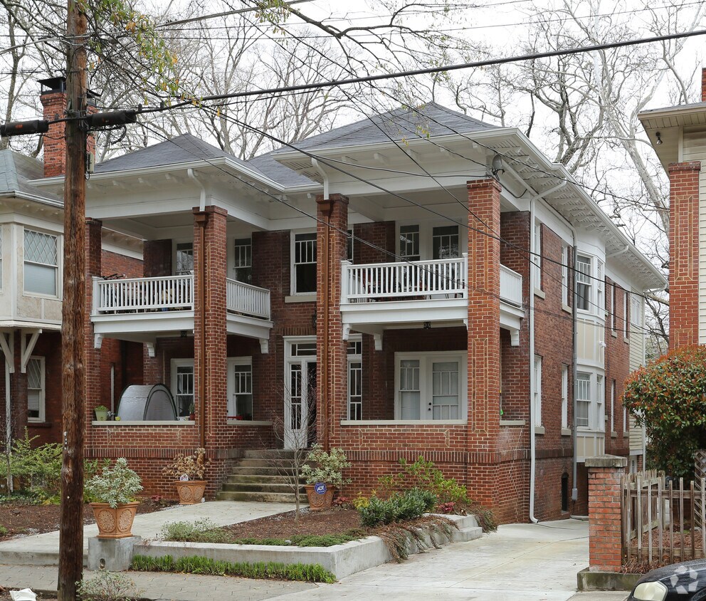 Foto principal - 328 NE 4th St
